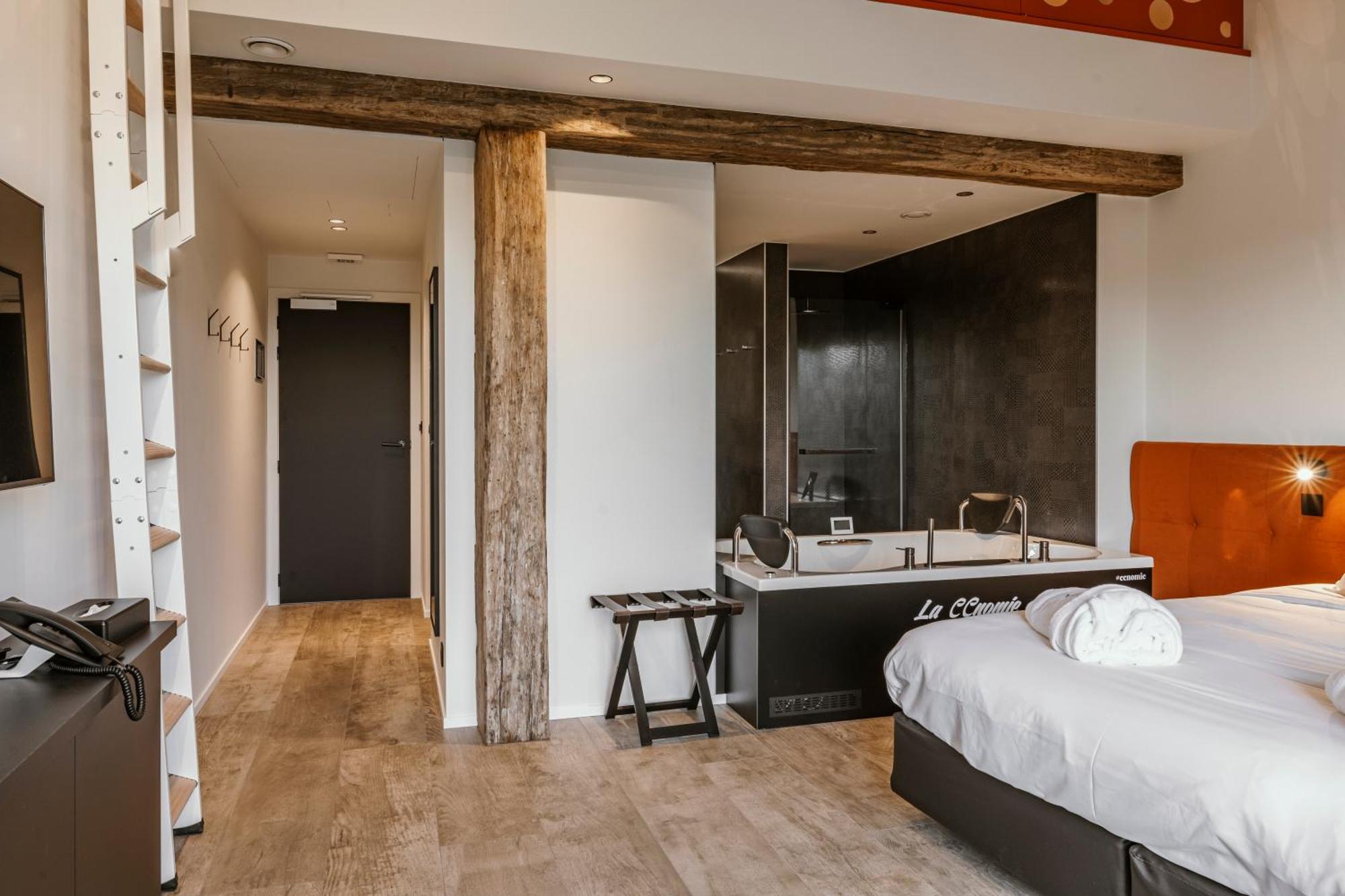 Cc Nomie Hotel Restaurant Дінан Номер фото
